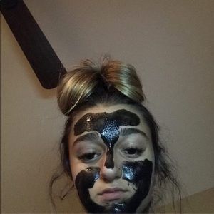 Meet your Posher, Isabella